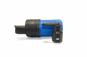 Renault Twingo III Windscreen/windshield washer pump 