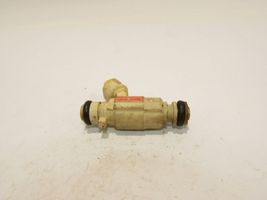 KIA Carens I Fuel injector 