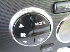 Nissan Note (E11) Oro kondicionieriaus/ klimato/ pečiuko valdymo blokas (salone) 