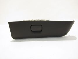 Mercedes-Benz Vaneo W414 Glove box 