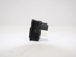 Toyota Avensis T220 Wing mirror switch 