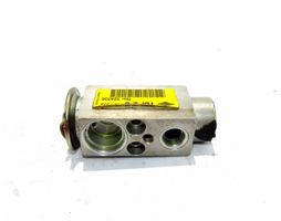 Opel Astra H Air conditioning (A/C) expansion valve 