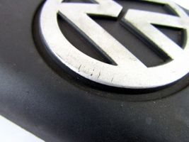 Volkswagen PASSAT B5 Engine cover (trim) 