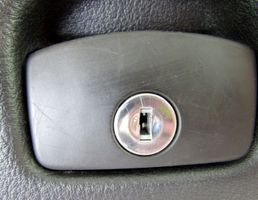 Peugeot 607 Boite à gants 