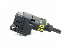 Volkswagen Polo I 86 Interruptor sensor del pedal de freno 