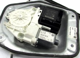 Volkswagen Golf V Elektryczny podnośnik szyby drzwi bocznych / przesuwnych 