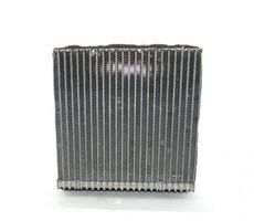 Audi Q3 8U Gaisa kondicioniera radiators (salonā) 