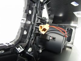 Audi Q3 8U Kojelaudan keskiverhoilu 