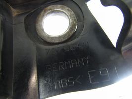 BMW 3 E90 E91 Uchwyt / Mocowanie zderzaka tylnego 