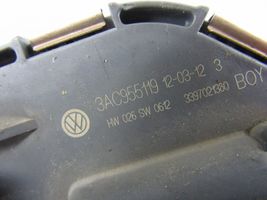 Volkswagen PASSAT B7 Moteur d'essuie-glace 