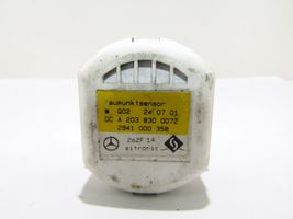Mercedes-Benz C W203 Sensore temperatura del liquido di raffreddamento 