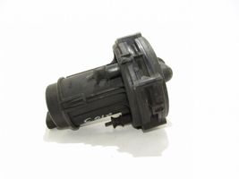 Volkswagen Golf IV Secondary air pump 