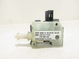 Volkswagen Jetta V Central locking motor 