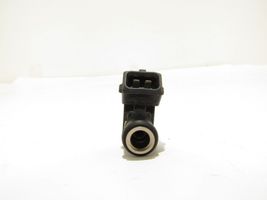 Renault Clio III Fuel injector 