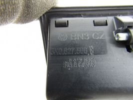 Audi A5 8T 8F Przełącznik / Przycisk otwierania klapy bagażnika 