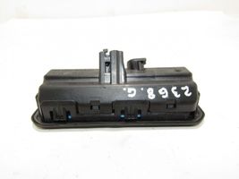 Skoda Fabia Mk3 (NJ) Przełącznik / Przycisk otwierania klapy bagażnika 