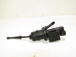 Volkswagen Touran I Clutch master cylinder 