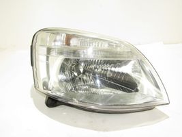 Peugeot Partner Lampa przednia 