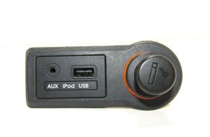 KIA Venga Connettore plug in AUX 