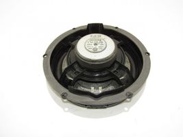 Volkswagen Touareg I Rear door speaker 