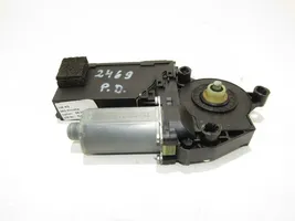 Volkswagen Touareg I Front door window regulator motor 