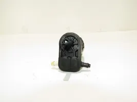 Volkswagen Golf VI Windscreen/windshield washer pump 