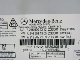 Mercedes-Benz A W176 Panel / Radioodtwarzacz CD/DVD/GPS 