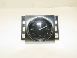 Volkswagen PASSAT B7 Clock 