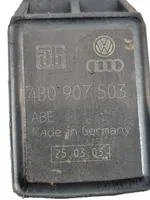 Audi A6 S6 C5 4B Etukorkeusanturin vipu 