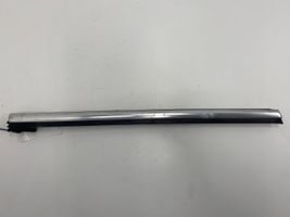 Audi A4 S4 B6 8E 8H Garniture vitre latérale arrière 8H0839477A