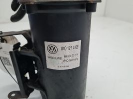 Volkswagen Golf V Alloggiamento del filtro del carburante 1K0127400E