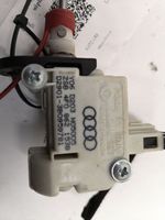 Audi A6 Allroad C6 Verrouillage du bouchon du réservoir de carburant 4F0862153B