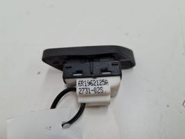 Volkswagen Polo IV 9N3 Central locking switch button 6R1962125A