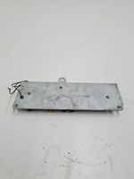 Audi A4 S4 B7 8E 8H Amplificatore antenna 8E9035225P