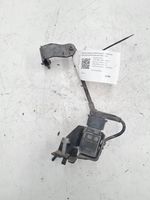 Mercedes-Benz CLK AMG A209 C209 Sensore di livello di altezza della sospensione pneumatica anteriore (usato) A0105427717