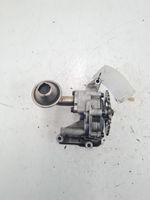 Volkswagen PASSAT B5 Oil pump 06A115105