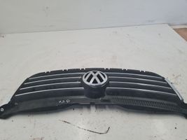 Volkswagen PASSAT B5.5 Griglia anteriore 3B0653651L