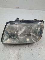 Volkswagen Bora Lampa przednia 083411106L