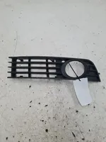 Audi A4 S4 B6 8E 8H Grille antibrouillard avant 