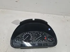 BMW 5 E39 Spidometrs (instrumentu panelī) 87001329