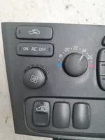 Volvo V70 Panel klimatyzacji 7923