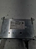 Nissan Primera Monitori/näyttö/pieni näyttö DP7W3003P