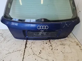Audi A4 S4 B5 8D Tylna klapa bagażnika 