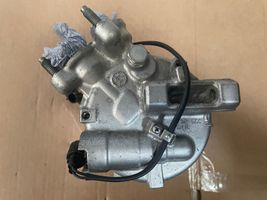 Volvo V40 Ilmastointilaitteen kompressorin pumppu (A/C) P31469966