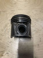 Iveco Daily 35 - 40.10 Piston 500054560