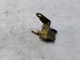 Audi A6 S6 C4 4A Solenoidinis vožtuvas 437906283A