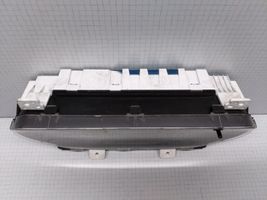 Mitsubishi Space Runner Spidometrs (instrumentu panelī) MB489727