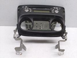 Nissan Almera N16 Radio/CD/DVD/GPS-pääyksikkö 