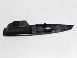 Citroen C4 I Support bouton lève vitre porte avant 9650912377