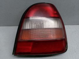 Nissan Sunny Lampa tylna 22063324